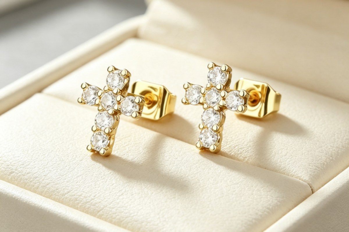 Ring Settings Explained: Solitaire, Halo, Three-Stone, Bezel & Pavé