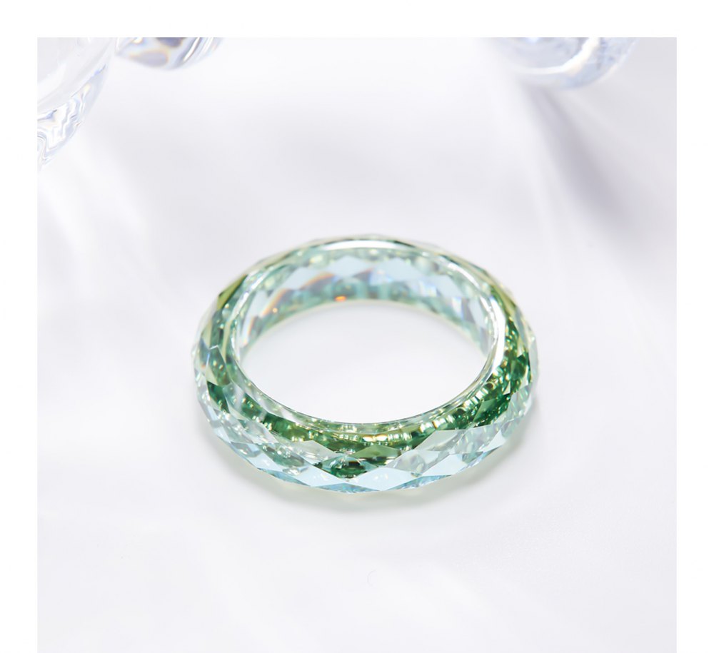 Customizable Moissanite Ring MG059