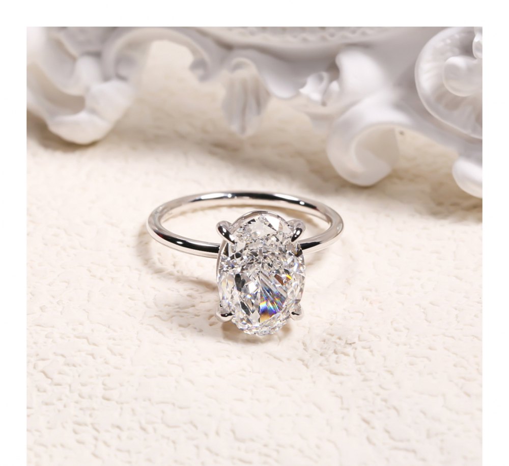 Customizable Moissanite Ring MG089
